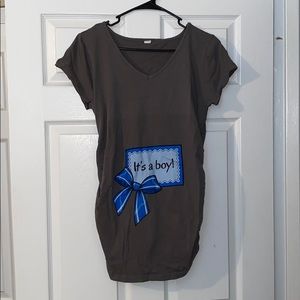 It’s a boy maternity top